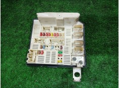 Recambio de caja reles / fusibles para renault scenic ii confort dynamique referencia OEM IAM 8200481866 8200481866 519158083