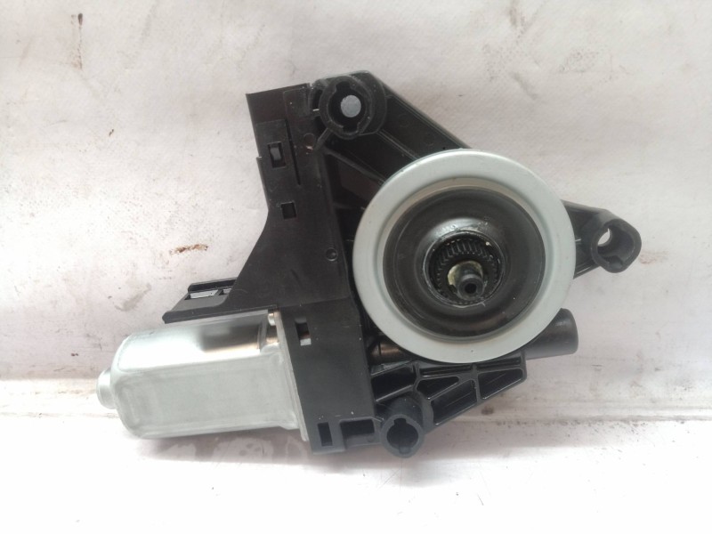Recambio de motor elevalunas delantero izquierdo para volvo xc60 r-design awd referencia OEM IAM 3055346 140618966268103 