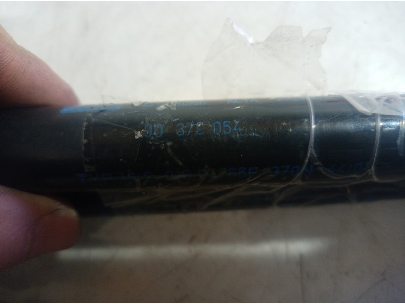 Recambio de amortiguadores maletero / porton para opel omega b elegance berlina referencia OEM IAM 90379054 90379054 90379054