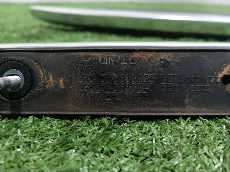 Recambio de barras techo para volkswagen tiguan (5n1) 2.0 tdi referencia OEM IAM 5N0860025 5N0860044 5N0860026