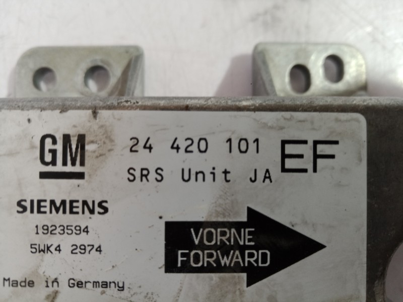 Recambio de centralita airbag para opel omega b elegance berlina referencia OEM IAM 24420101 24420101 24420101