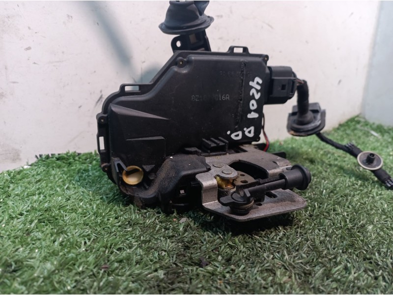 Recambio de cerradura puerta delantera derecha para audi a2 (8z) 1.4 colour.storm referencia OEM IAM 8Z1837016D  