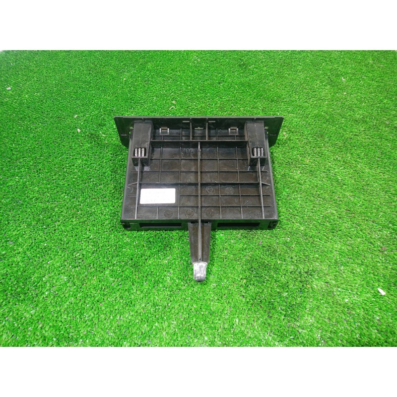 Recambio de cenicero para alfa romeo 147 (190) 1.6 t.spark eco distinctive referencia OEM IAM 7352990590 7352990590 7352990590