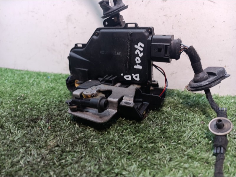 Recambio de cerradura puerta delantera derecha para audi a2 (8z) 1.4 colour.storm referencia OEM IAM 8Z1837016D  