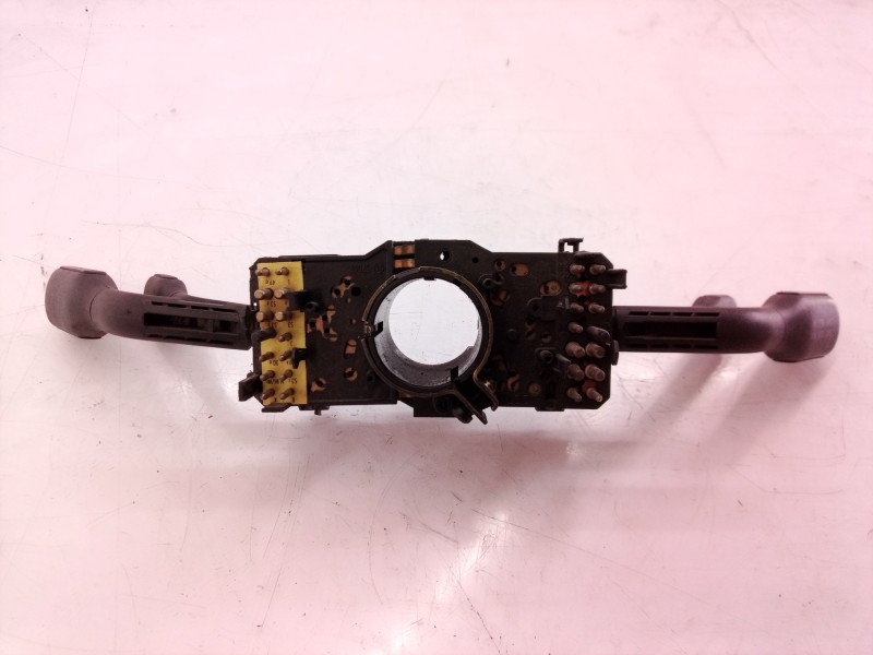 Recambio de mando intermitentes para audi 80 avant básico berlina referencia OEM IAM 443953513L 443953513 445953503