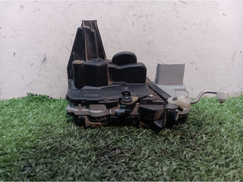 Recambio de cerradura puerta delantera izquierda para peugeot 307 (s1) xr referencia OEM IAM   