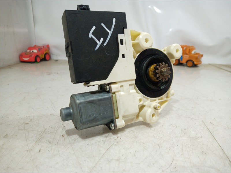 Recambio de motor elevalunas trasero izquierdo para ford c-max edition referencia OEM IAM A2C530988959 A2C530988959 994813101