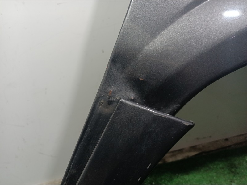 Recambio de aleta delantera derecha para chrysler grand voyager limited referencia OEM IAM   