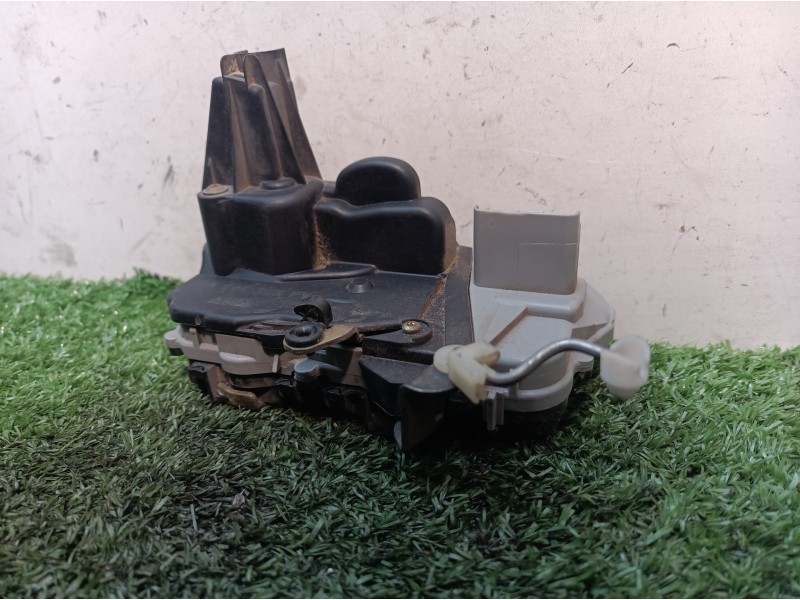 Recambio de cerradura puerta delantera izquierda para peugeot 307 (s1) xr referencia OEM IAM   