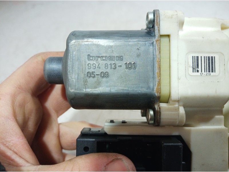 Recambio de motor elevalunas trasero izquierdo para ford c-max edition referencia OEM IAM A2C530988959 A2C530988959 994813101