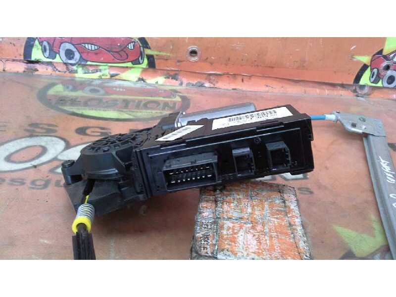 Recambio de elevalunas delantero derecho para peugeot 307 break / sw (s1) sw referencia OEM IAM 9637130480 9637130480 9637130480