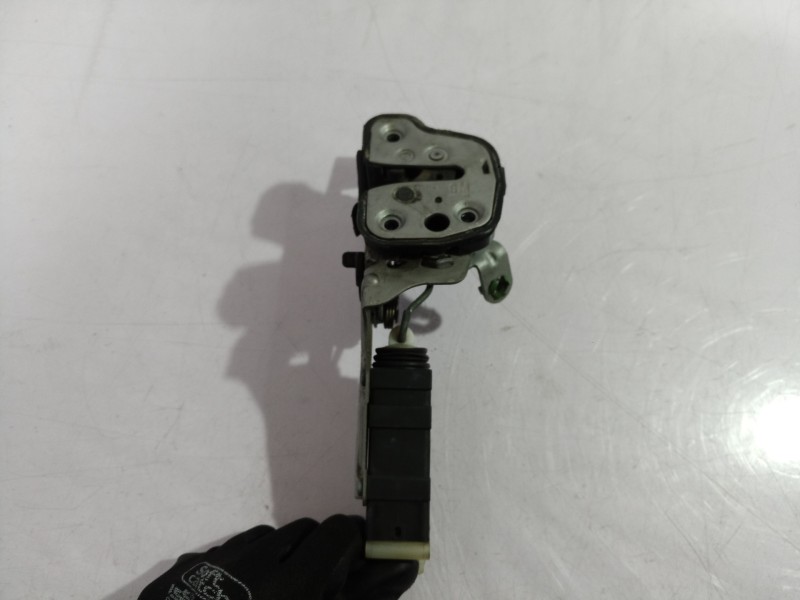 Recambio de cerradura puerta trasera derecha para opel omega b elegance berlina referencia OEM IAM 605329 605329 605329