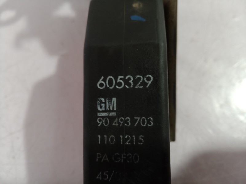 Recambio de cerradura puerta trasera derecha para opel omega b elegance berlina referencia OEM IAM 605329 605329 605329