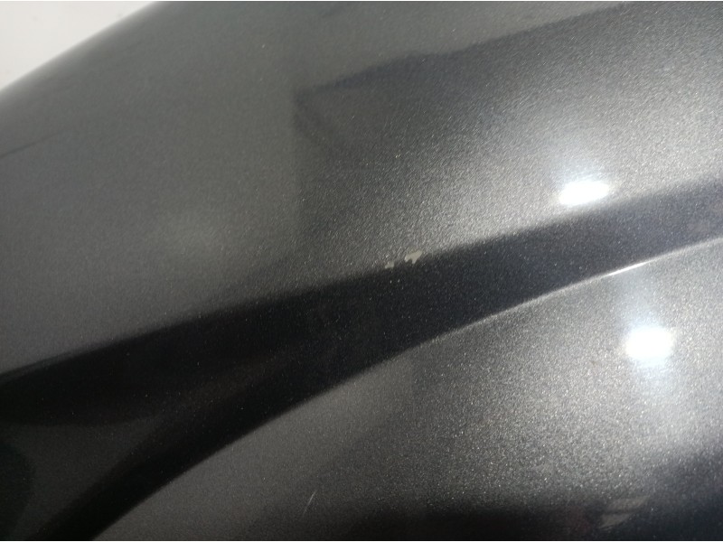 Recambio de aleta delantera izquierda para chrysler grand voyager limited referencia OEM IAM   