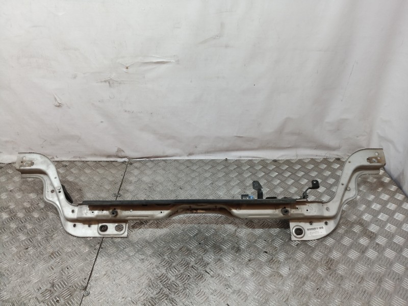 Recambio de travesaño superior para fiat qubo (300) 1.3 16v jtd cat referencia OEM IAM   