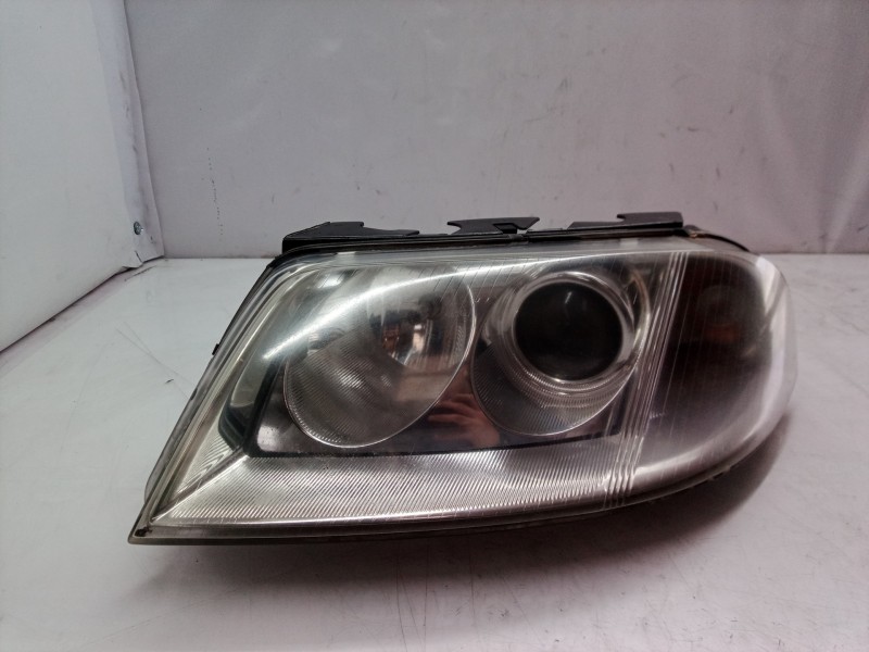 Recambio de faro izquierdo para volkswagen passat berlina (3b3) advance referencia OEM IAM 3B0941015AK 3B0941015 3B0941015