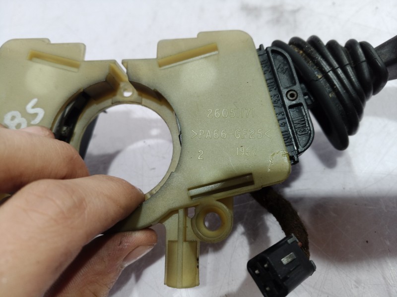Recambio de mando intermitentes para opel omega b elegance berlina referencia OEM IAM 26051171 26051171 26051171