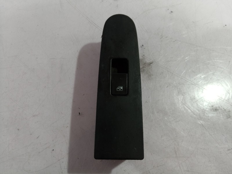 Recambio de maneta elevalunas delantera derecha para opel omega b elegance berlina referencia OEM IAM 53239706 53239706 53239706