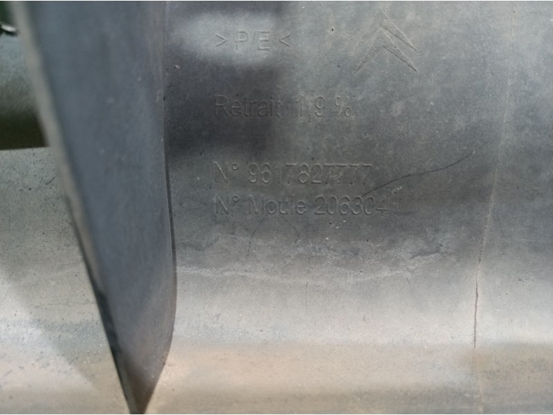 Recambio de paragolpes trasero para citroën saxo 1.1 referencia OEM IAM 9617827777 9617827777 9617827777