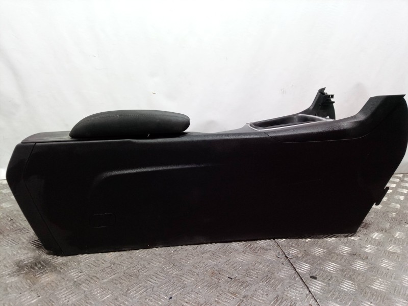 Recambio de apoyabrazos central para peugeot 308 sw allure referencia OEM IAM 96775883 96775883 96775883