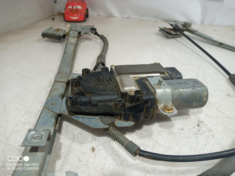 Recambio de elevalunas delantero izquierdo para volkswagen vento (1h2) referencia OEM IAM   