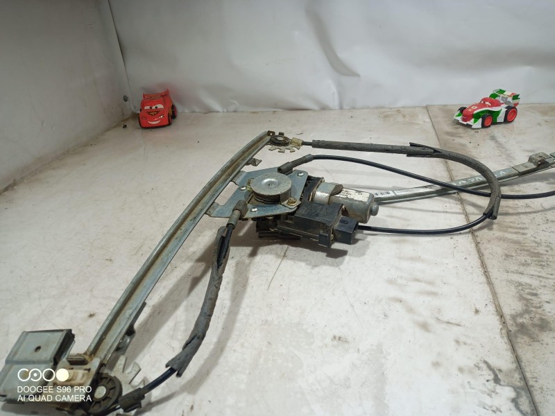 Recambio de elevalunas delantero izquierdo para volkswagen vento (1h2) referencia OEM IAM   