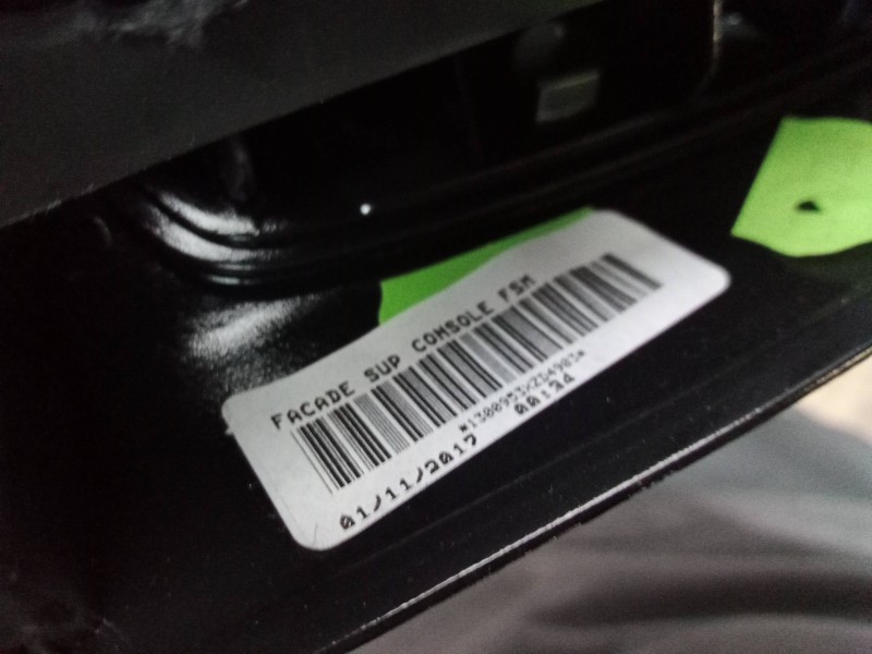 Recambio de apoyabrazos central para peugeot 308 sw allure referencia OEM IAM 96775883 96775883 96775883