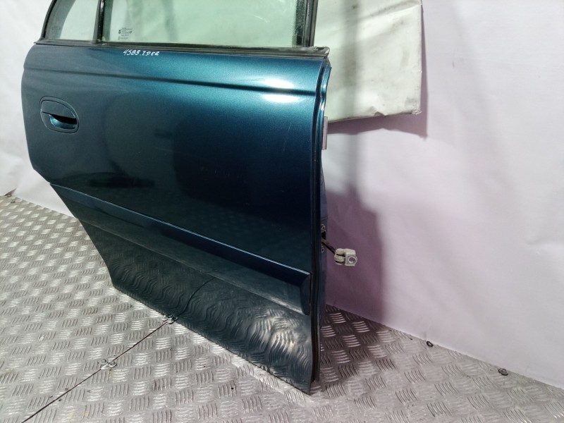 Recambio de puerta trasera derecha para opel omega b elegance berlina referencia OEM IAM   