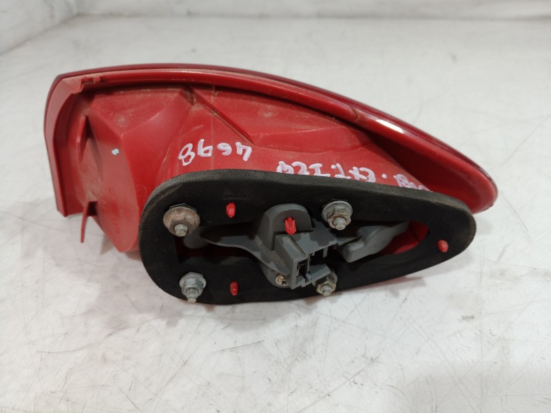 Recambio de piloto trasero izquierdo para alfa romeo 147 (190) 1.6 t.spark eco distinctive referencia OEM IAM 0046556346 0046556