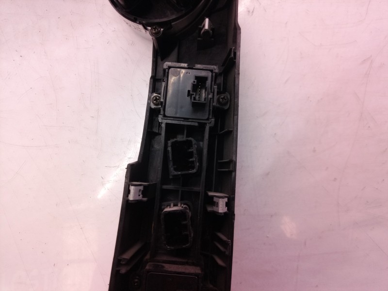 Recambio de aireador para ssangyong kyron 200 xdi premium 4wd referencia OEM IAM 6961009000 6961009000 8530109220