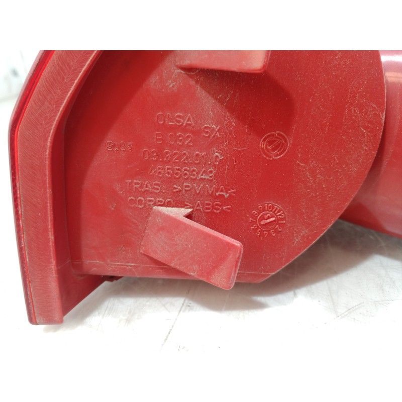Recambio de piloto trasero izquierdo para alfa romeo 147 (190) 1.6 t.spark eco distinctive referencia OEM IAM 0046556346 0046556