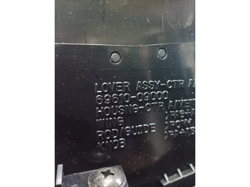 Recambio de aireador para ssangyong kyron 200 xdi premium 4wd referencia OEM IAM 6961009000 6961009000 8530109220