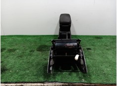 Recambio de consola central tras. para toyota avensis berlina (t25) 2.0 d4-d executive berlina (5-ptas.) referencia OEM IAM 5892