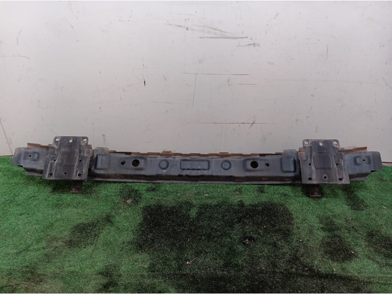 Recambio de refuerzo paragolpes delantero para hyundai trajet (fo) 2.0 gls referencia OEM IAM   