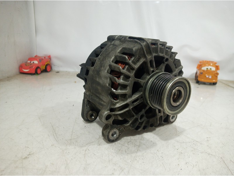 Recambio de alternador para volkswagen crafter caja cerrada 2.0 tdi referencia OEM IAM HVW0009060700 HVW0009060700 HVW0009060700