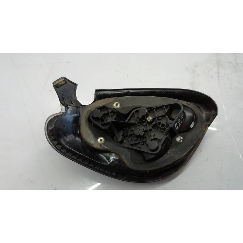 Recambio de piloto trasero izquierdo para fiat bravo (182) 1.6 16v / 16v 100 sx referencia OEM IAM 0046538353  