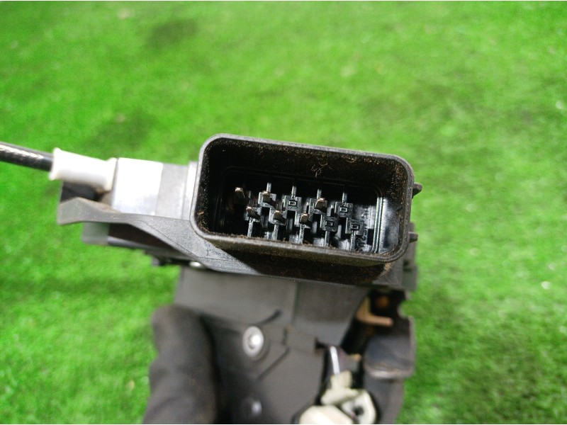 Recambio de cerradura puerta delantera derecha para ford mondeo ber. (ca2) ambiente referencia OEM IAM 6M2AR21812AB 6M2AR21812AB