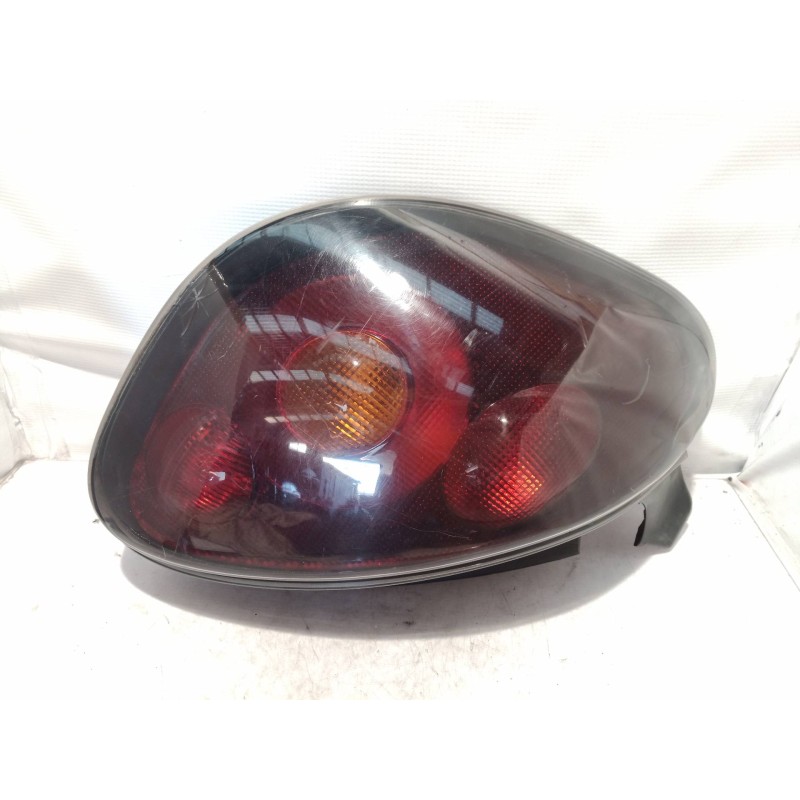 Recambio de piloto trasero derecho para fiat bravo (182) 1.6 16v / 16v 100 sx referencia OEM IAM 0046538352  