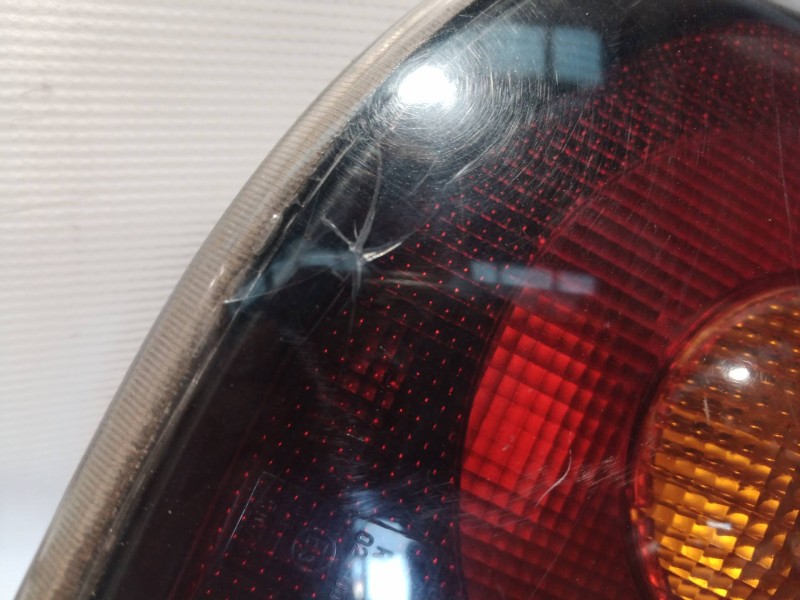 Recambio de piloto trasero derecho para fiat bravo (182) 1.6 16v / 16v 100 sx referencia OEM IAM 0046538352  