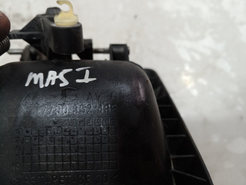 Recambio de maneta exterior delantera izquierda para renault mascott 3.0 diesel referencia OEM IAM 7700352488 7700352488 7700352