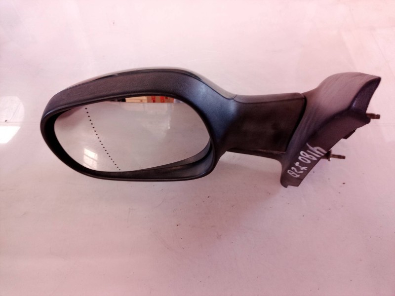 Recambio de retrovisor izquierdo para renault megane i classic (la0) 1.9 dti alize referencia OEM IAM   