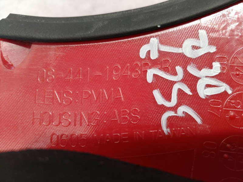 Recambio de piloto trasero derecho para audi a6 berlina (4b2) 2.5 tdi referencia OEM IAM 084411943R 084411943R 084411943R