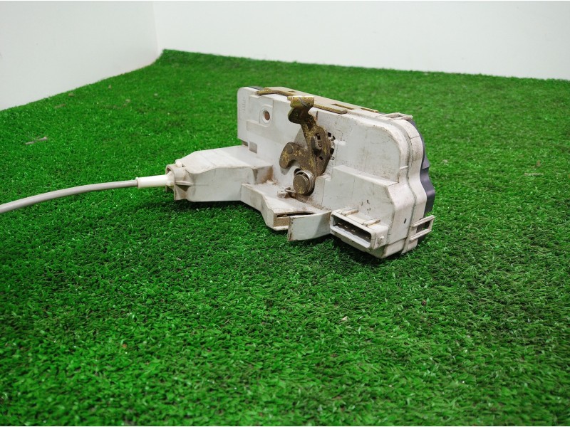 Recambio de cerradura puerta trasera derecha para renault megane ii berlina 5p referencia OEM IAM   