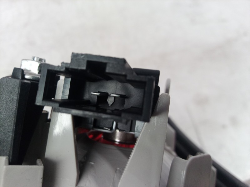 Recambio de piloto trasero izquierdo interior para audi a4 berlina (8e) 2.0 tdi 16v (103kw) referencia OEM IAM 96503801 96503801