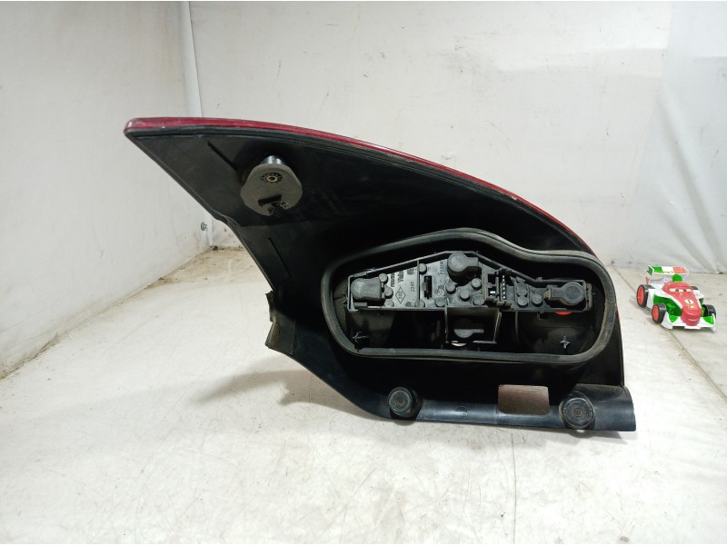 Recambio de piloto trasero izquierdo para renault laguna ii (bg0) authentique referencia OEM IAM 8200002471 8200002471 820000247