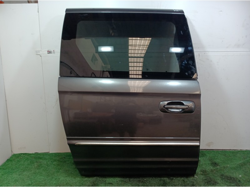 Recambio de puerta lateral corredera derecha para chrysler grand voyager limited referencia OEM IAM   