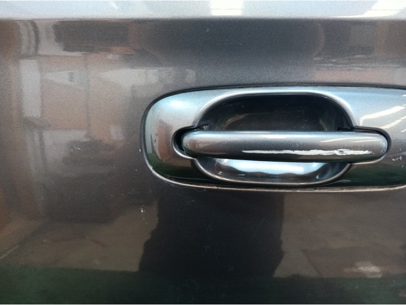 Recambio de puerta lateral corredera derecha para chrysler grand voyager limited referencia OEM IAM   