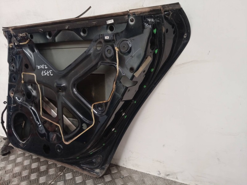 Recambio de puerta trasera derecha para audi a4 berlina (8e) 2.0 tdi 16v (103kw) referencia OEM IAM   
