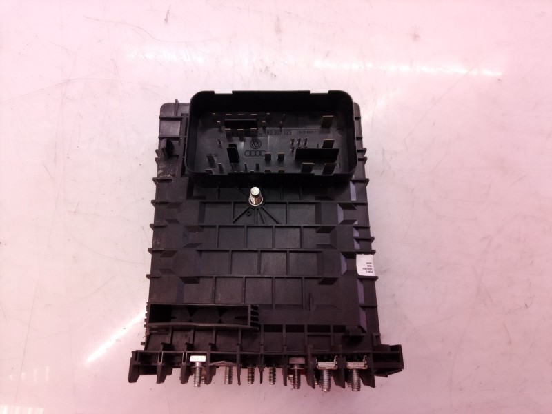 Recambio de caja reles / fusibles para volkswagen golf v berlina (1k1) conceptline (e) referencia OEM IAM 017181301 017181301 01