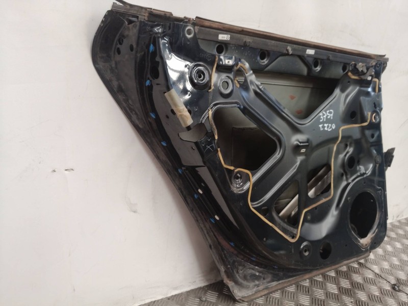 Recambio de puerta trasera izquierda para audi a4 berlina (8e) 2.0 tdi 16v (103kw) referencia OEM IAM   